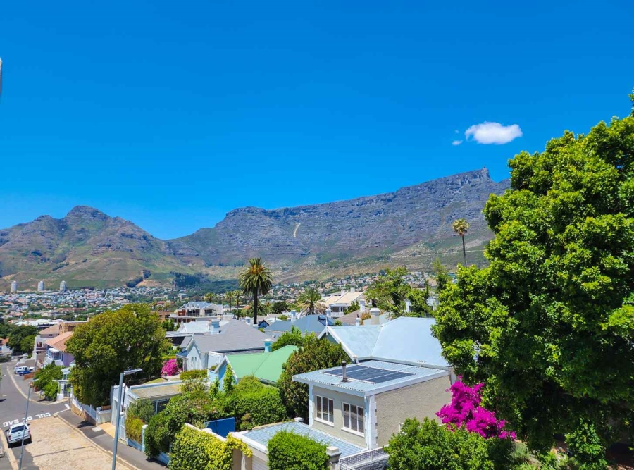 2 Bedroom Property for Sale in Tamboerskloof Western Cape